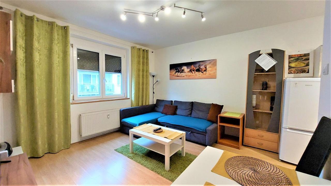 "Like A Home" Apartment Bratislava Exterior photo
