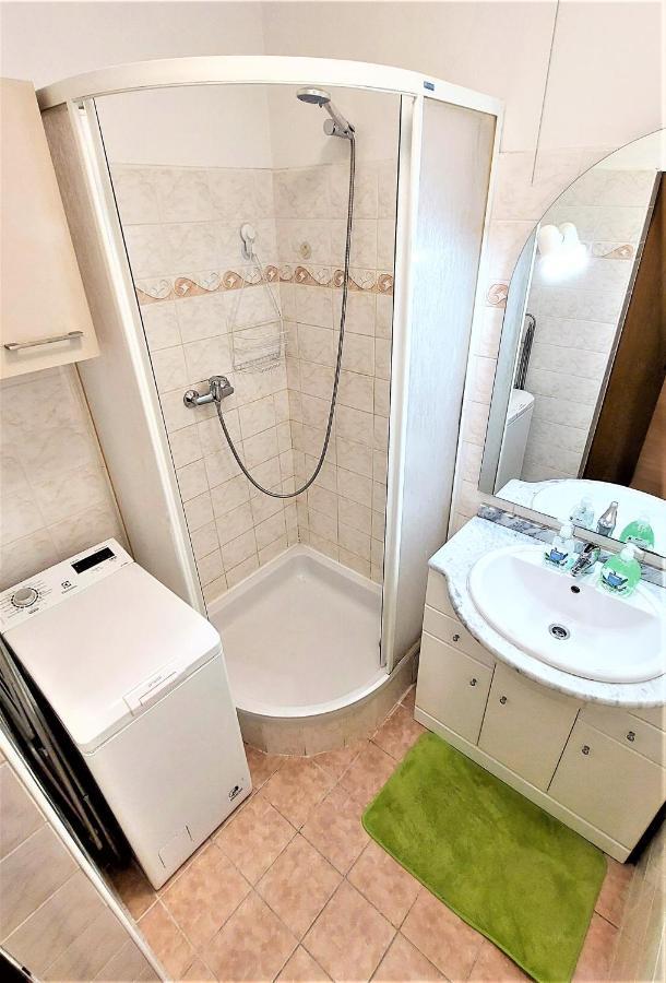 "Like A Home" Apartment Bratislava Exterior photo